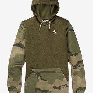 Woman’s med Green Camouflage Hoodie